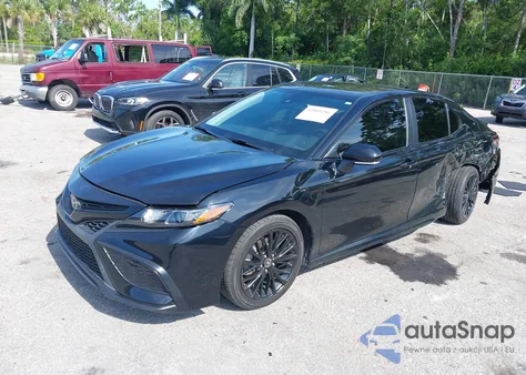 2022 Toyota Camry Se Nightshade Edition z USA, uszkodzony, nr VIN 4T1T11AK0NU044270